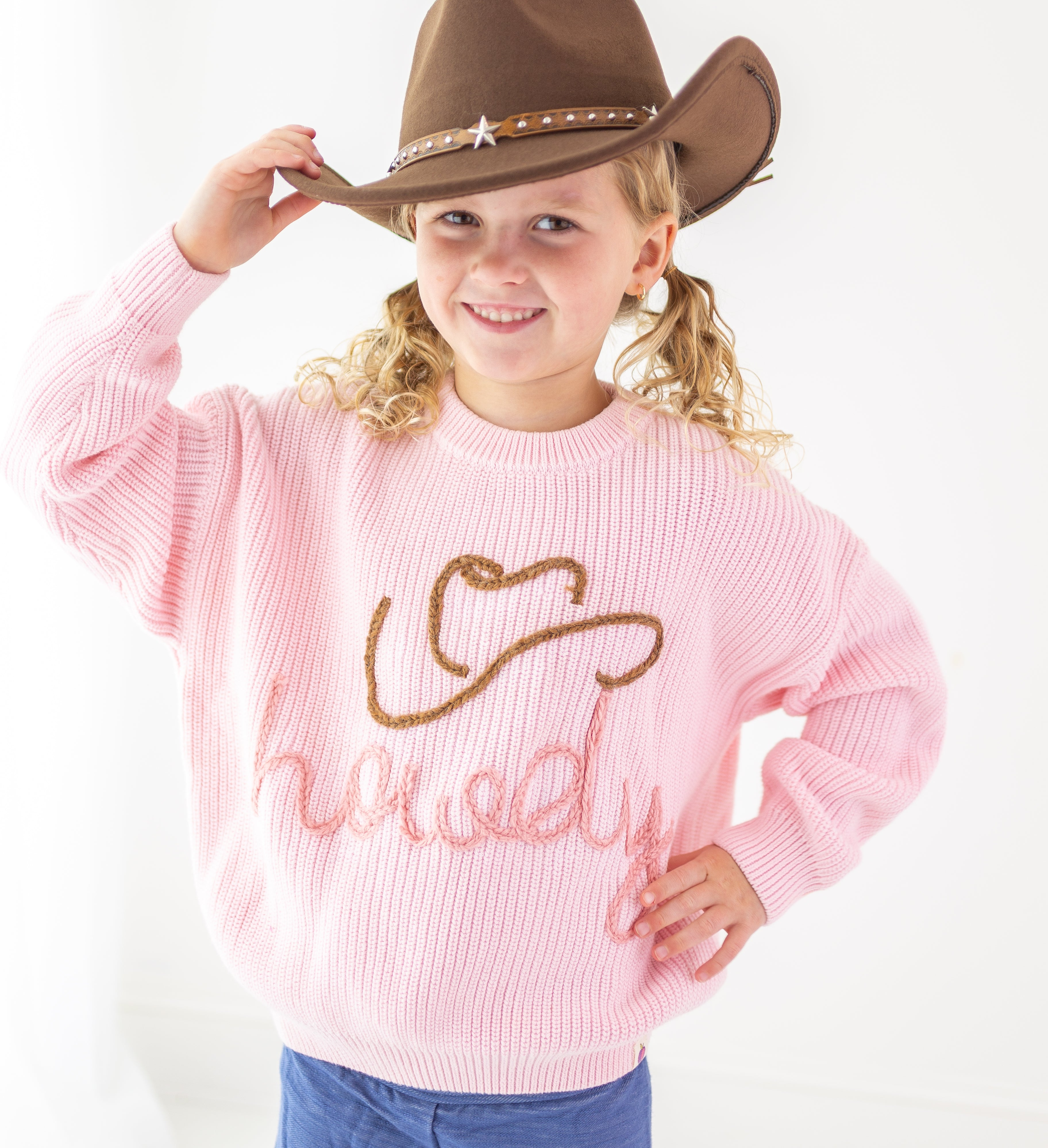 Model is wearing a 6Y