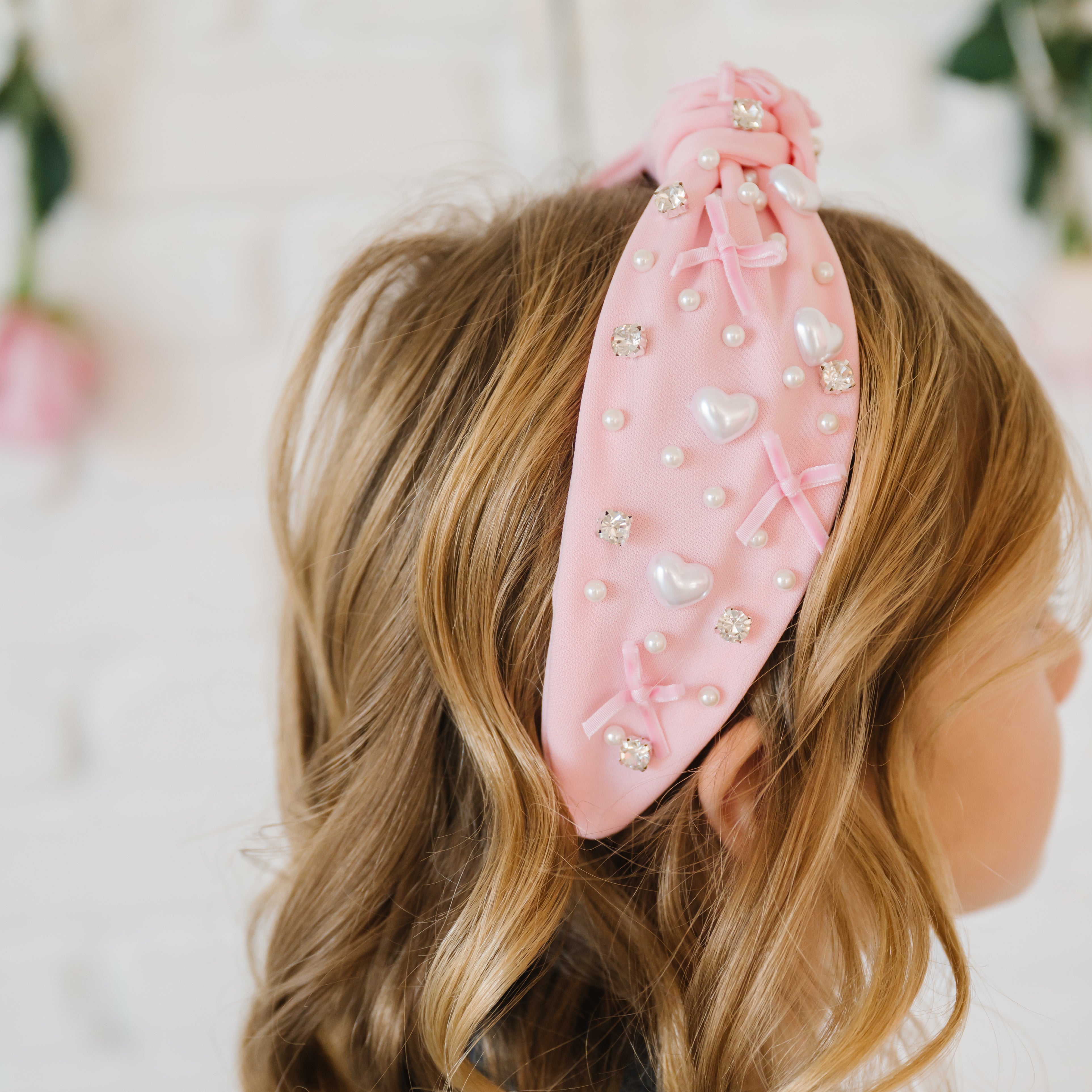 Sweet Wink Headband - Pearl Heart Gemstone