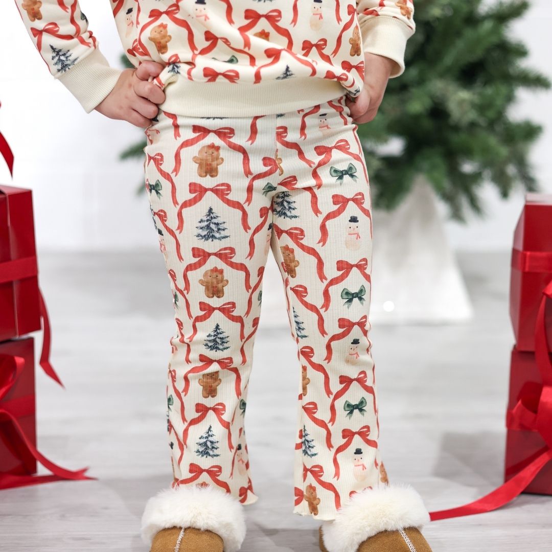Sweet Wink Flare Legging - Christmas Cutie