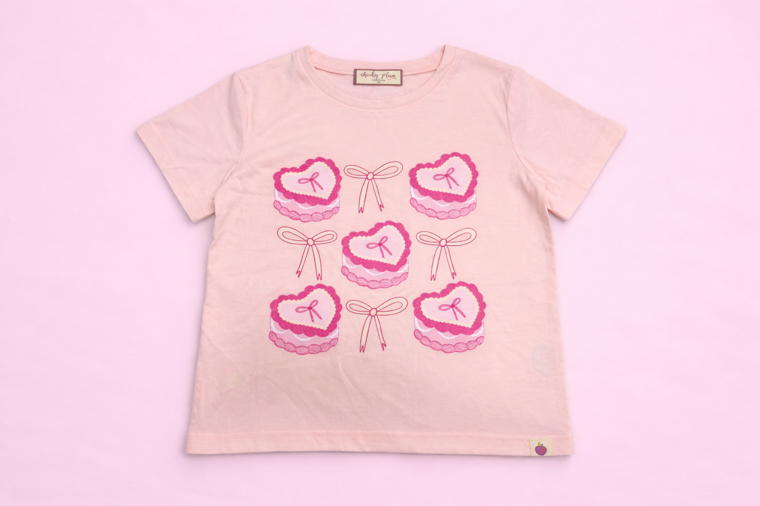 Graphic Tee - Love Cakes