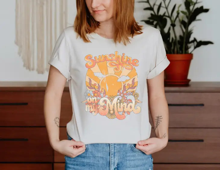 Women's Sunshine on my Mind Retro Tee