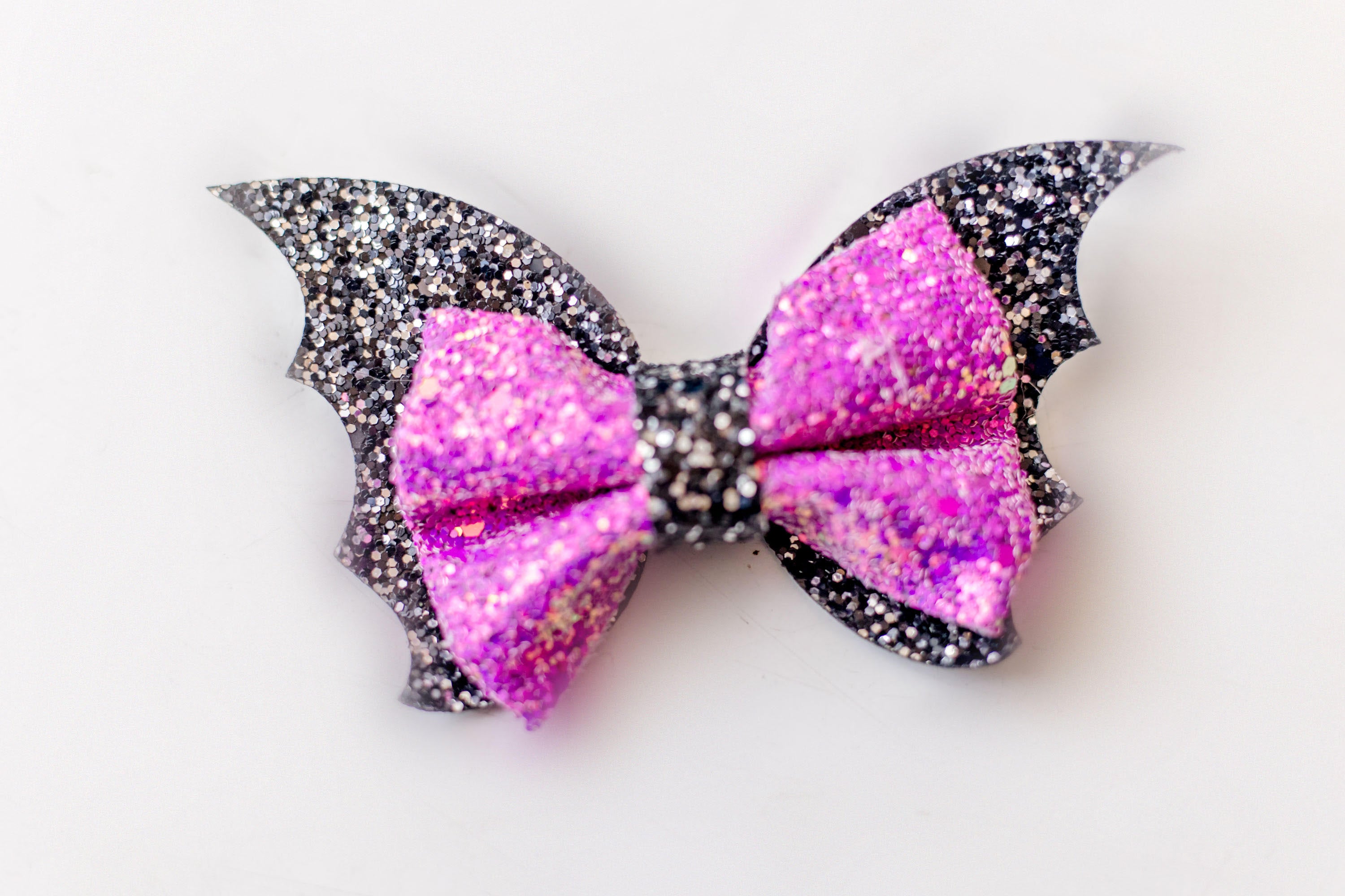 Glitterfang Bat Bow (Multiple Colors)