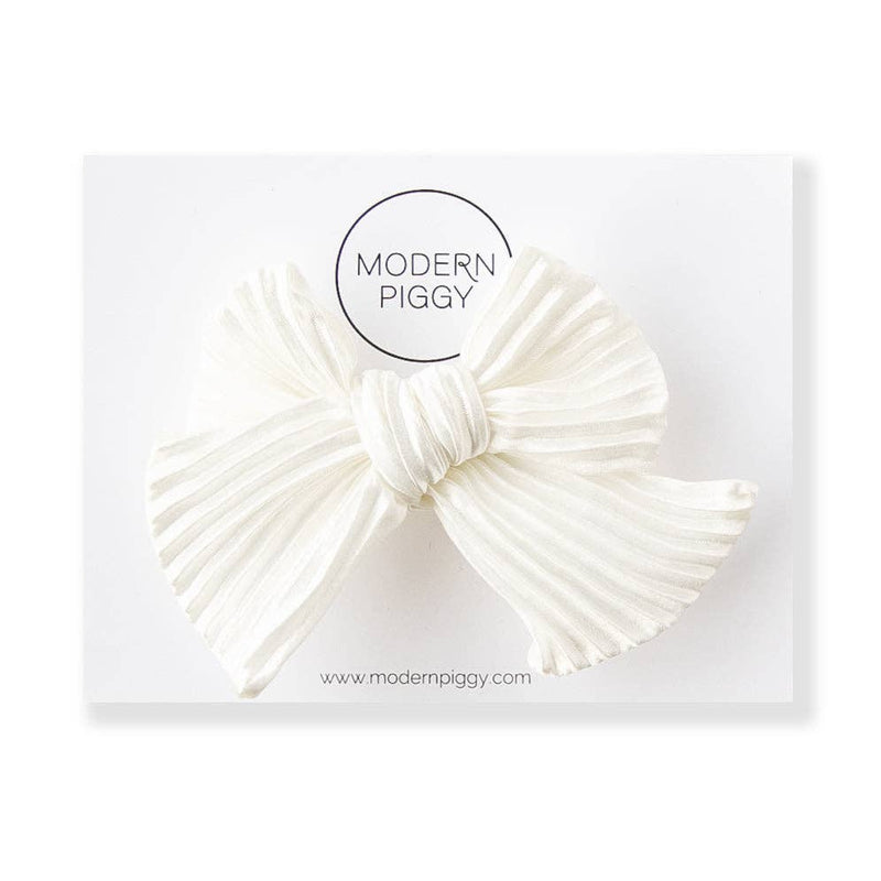 Snow | Plisse Oversized Hand-tied Bow