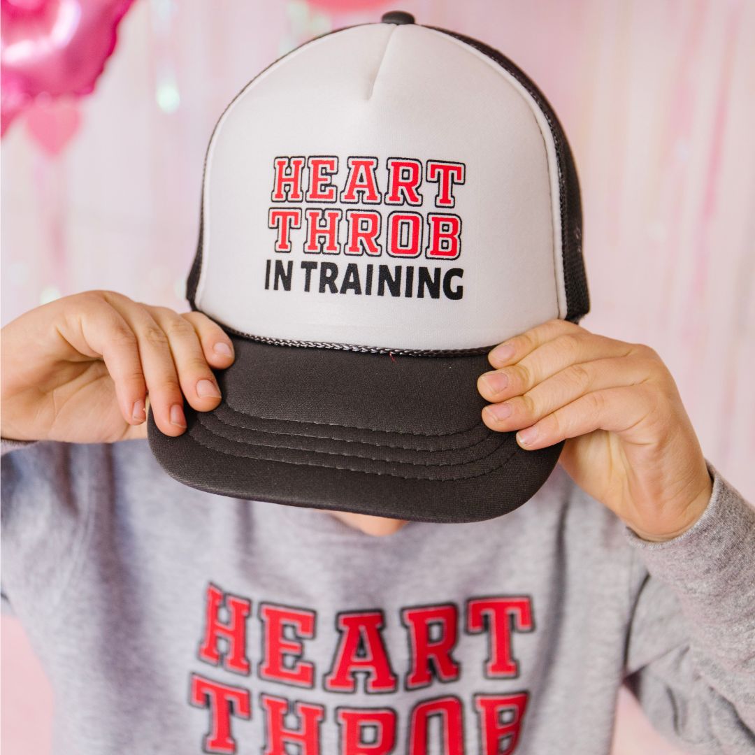 Sweet Wink Hat - Heart Throb