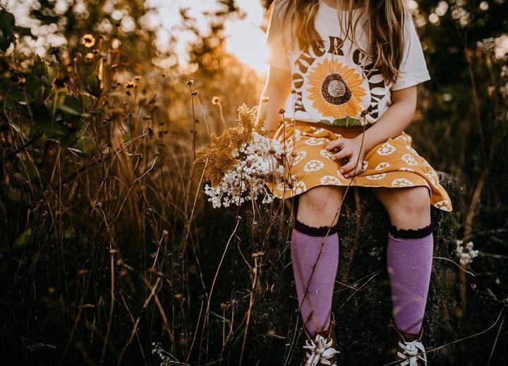 Flower Child Tee - Vintage Style