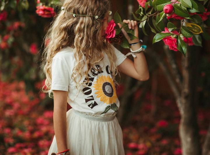 Flower Child Tee - Vintage Style